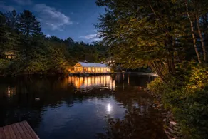 Waterfront Escape-Quiet Muskoka Retreat - Sleeps 8 - Image 2