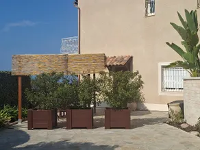 Ground floor villa with private pool - Image 3
