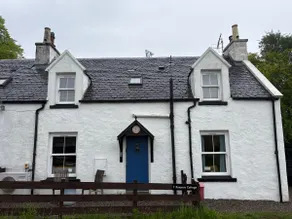 1 Keepers Cottage Skeabost Bridge Isle Of Skye - Image 2