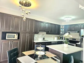 Beautiful 3 bedroom Entire detached home - Image 4