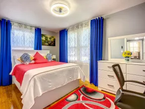 Private 2BR • 10 Min to Airport & Downtown - Image 3
