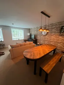 Stylish city centre home near Uni with parking x2 - Image 3