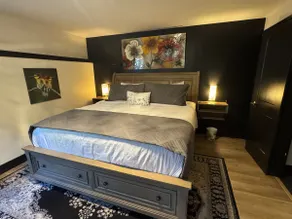 2 bedroom 1 King bed,2 queens, BBQ area AC - Image 4