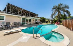 Private 4BR Oasis | Pool, Jacuzzi, Gym & Mini Golf - Image 5