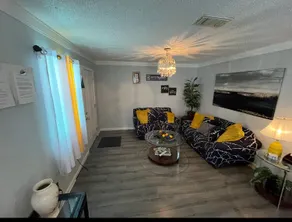 Peaceful Oasis w/3 BR + 2 BA 8 Min. UAPB & WH - Image 4