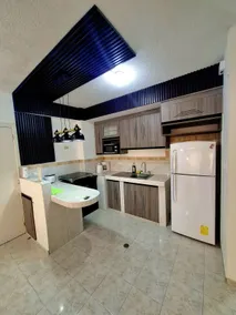 Comfortable, very safe with private parking a/c - Image 4