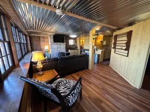 Hidden Rock Suite @Raven'sViewRetreat in WashMO - Image 5