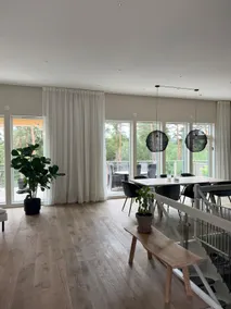 Large house with lovely views among the treetops - Image 3