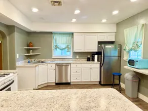 Inviting Home: Open Floor Plan by BU, Lourdes, UHS - Image 3