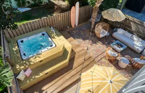 Luxury Villa, 2.5 Blocks from the Beach, Hot Tub, Outdoor Oasis, Mini Putt, Arcade games and so much more. - Image 2