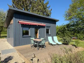 Cottage with terrace on beautiful quiet property - Image 2