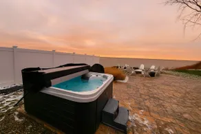 Oakwood Beach | Lakefront • Fire Pit + Hot Tub - Image 2