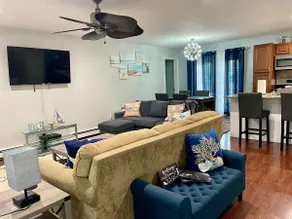 Spacious Beach Getaway! Private + Central Location - Image 3