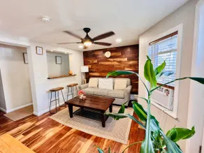 Ultra Modern 3 BR Apt - 5 min walk to the Beach! - Image 2
