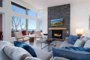 Chinook 166: Hot Tub, River Views & Summer Terrace - Image 4
