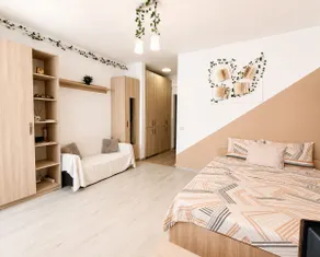 Quiet & Bright Studio - Available Monthly - Image 4