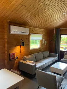 Hip Wooden Cottage - Image 2