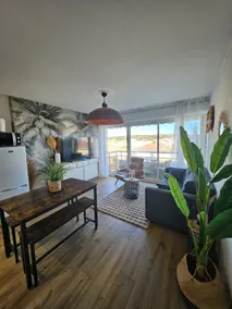 Nice beachfront apartment - Image 3