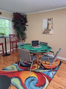 CLEAN! 2 Bed/2 Bath/Game Room - Image 3