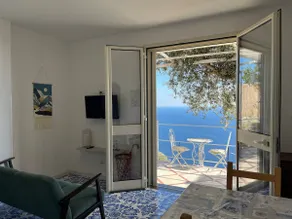 ”La Croce” Positano - A/C, Wi-Fi, Patio w/ seaview - Image 2