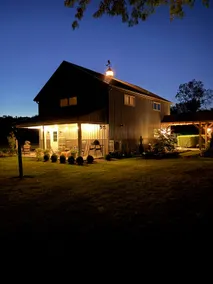 Secluded country loft close to city - Image 5