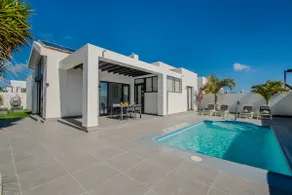 VILLA ORCADES CLOSE TO TOWN CENTER POOL & A/C - Image 2