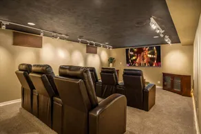 Spokane South Hill entertainer’s dream—sleeps 14! - Image 3