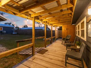 Lee's Little Cottage - with dock & boat slip - Image 3
