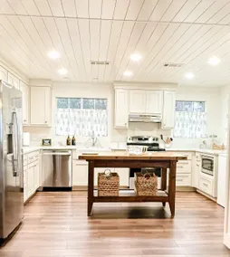 Lakefront fun for 14+pets w/game room*deck*sunsets - Image 3
