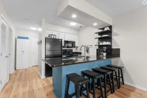 5 Min to SDC • 2 Pools • Walk-In Condo/No Stairs! - Image 5