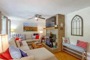 Fire Pit & Game Room: Family Home in Marshall! - Image 3