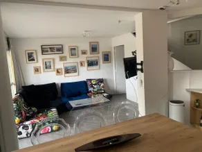 WARM AND SPACIOUS HOUSE - Image 2
