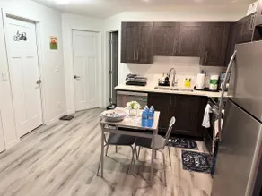 Cozy Family Suite - Free On Prem Parking - Image 5