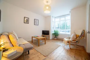 Little Oyster 1 bed flat with garden in Whitstable - Image 4