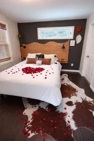 Romantic Ski-View Retreat by the Fire - Image 2