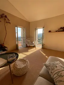 Village house with roof terrace in the heart of Balagne - Image 2