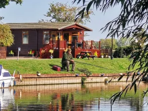 Bend in the River Lodge - Image 4