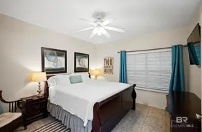 ”Coastal Cottage” w/ Village Pool, 5 Min to Beach - Image 5