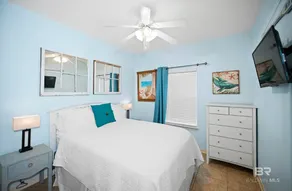 ”Coastal Cottage” w/ Village Pool, 5 Min to Beach - Image 4