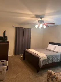 Lovely three bedroom townhouse sleeps six . - Image 3