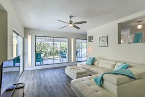 Tropical Waterfront Home: Central Location! - Image 4