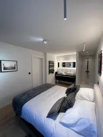 Charming apartment with a designer look. - Image 3