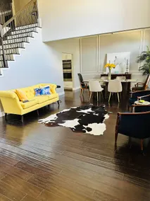 All Ensuites Retreat near Lake & Airport – Pool - Image 4