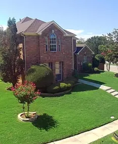 All Ensuites Retreat near Lake & Airport – Pool - Image 2