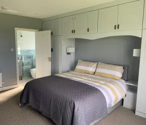 Tranquil 4 bedroom house overlooking Dungloe lake - Image 5