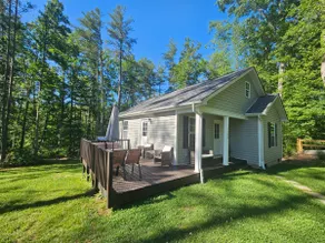 Woodsy cottage next to Lake James - Image 5