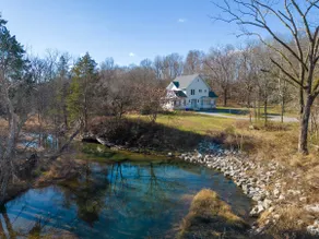 Garners Creek House - Image 2