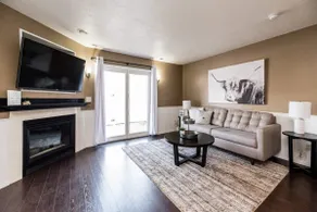 Clean & Cozy - close to everything! - Image 3