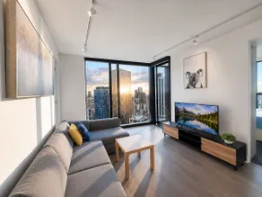 68F Elegant Retreat 3BR.2Bath. 8Pax. Free 2Carpark - Image 3