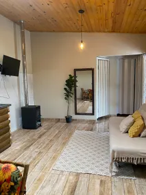 Relaxing space in the midst of nature - Image 3